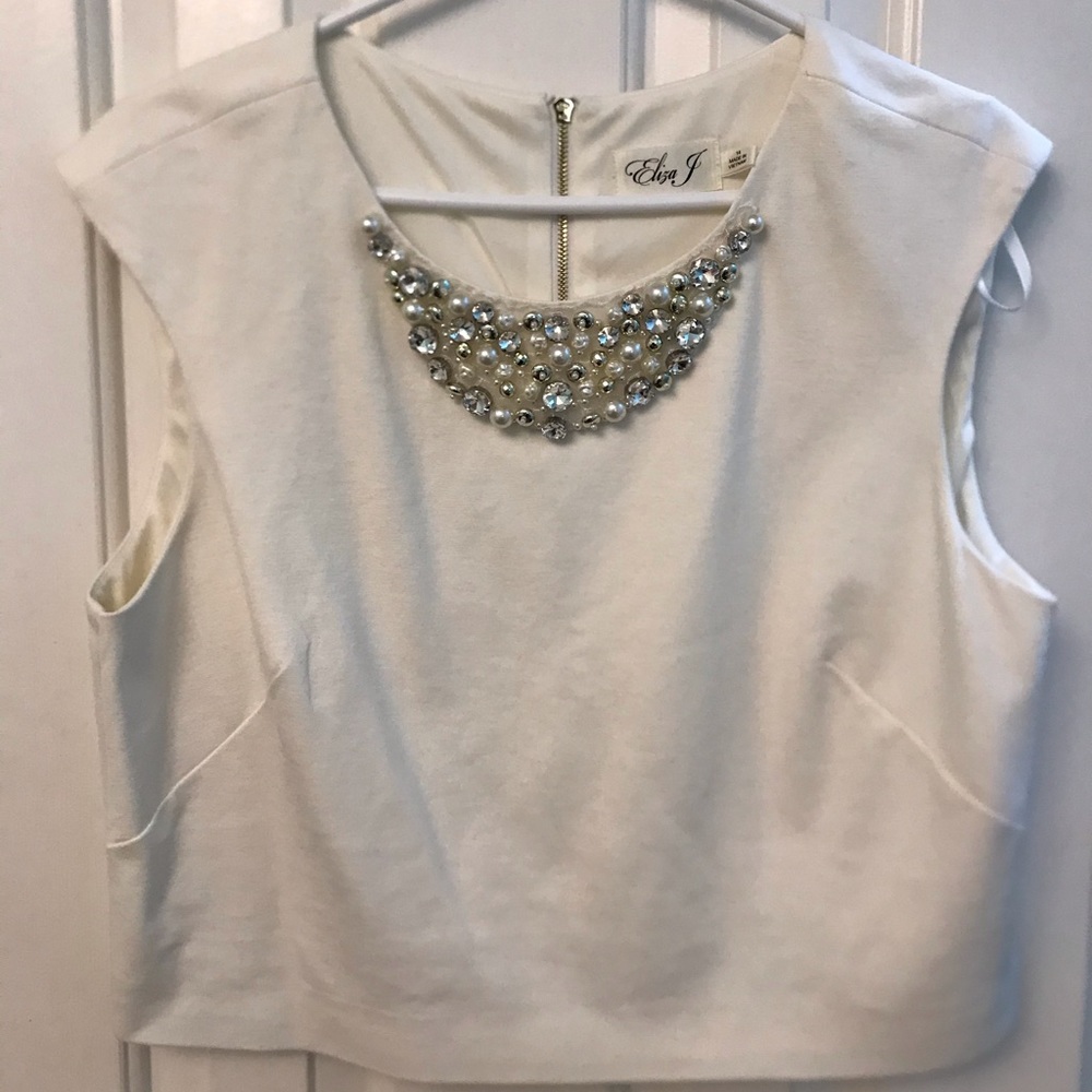 Classy sleeveless top